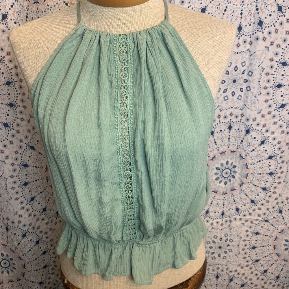 Super cute top 💚